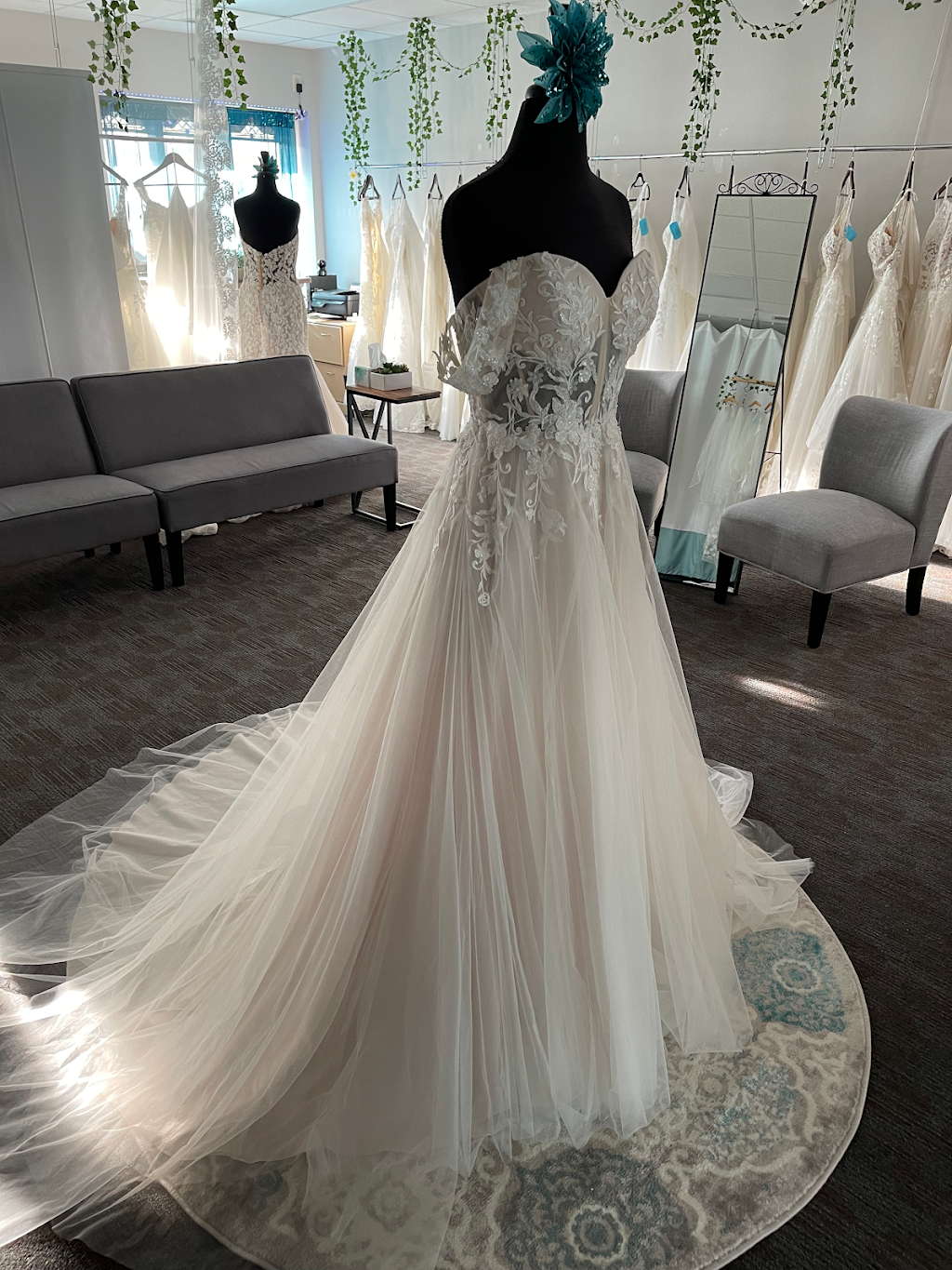 Brooklyn Bridal, LLC | 170 S Main St, Brooklyn, MI 49230, USA | Phone: (517) 592-8882