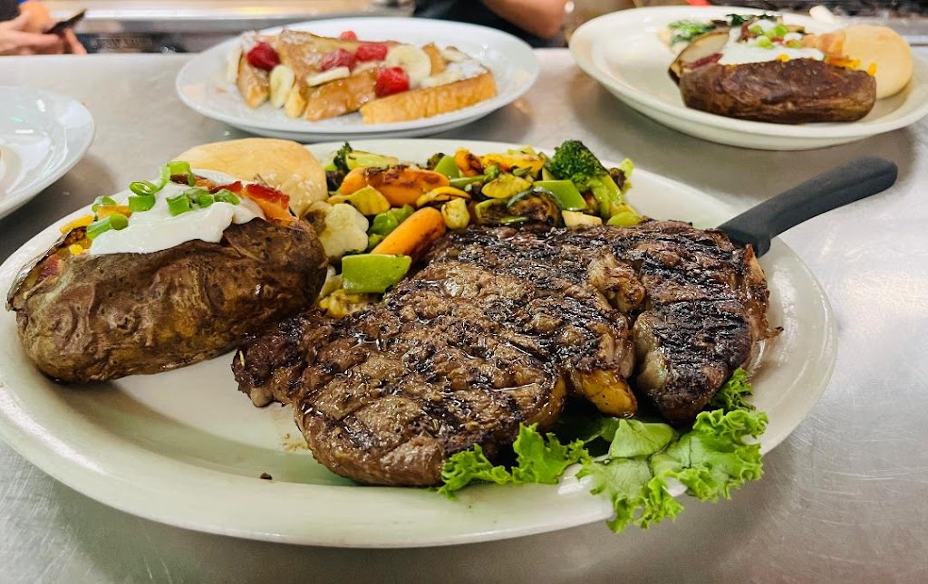 H&H Grill | 403 Mesquite St, Glen Rose, TX 76043, USA | Phone: (254) 269-0053