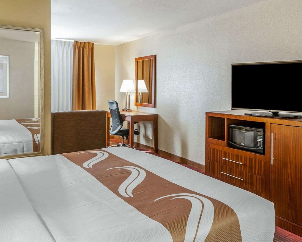 Quality Inn & Suites | 6100 Iliff Rd NW, Albuquerque, NM 87121, USA | Phone: (505) 234-7569