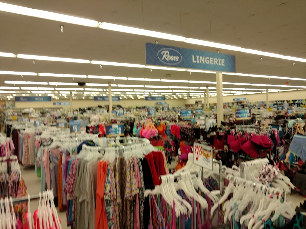 Roses Discount Store | 1390 Armory Dr, Franklin, VA 23851, USA | Phone: (757) 569-8100