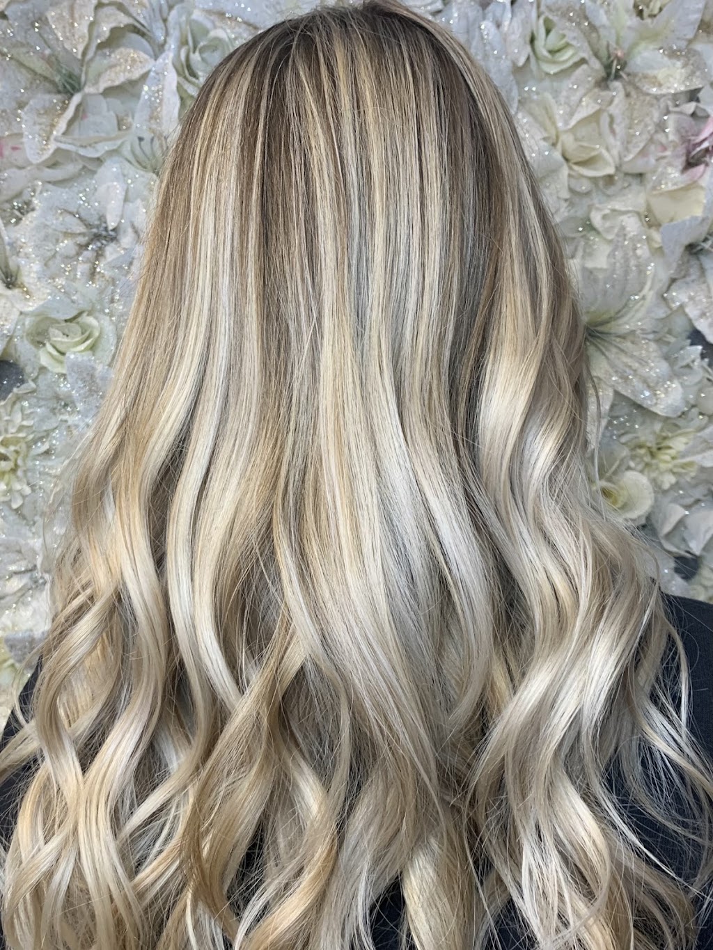 Blonde by Becky | 434 Littleton Rd Suite 3, Westford, MA 01886, USA | Phone: (978) 302-0918