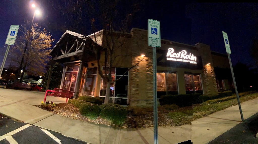 Red Robin Gourmet Burgers and Brews | 2260 Walnut St, Cary, NC 27511, USA | Phone: (919) 854-5415