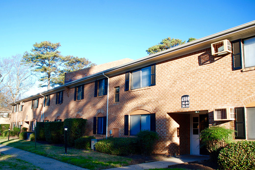 Bay Breeze Apartments | 2260 Pleasure House Rd, Virginia Beach, VA 23455 | Phone: (757) 578-9982