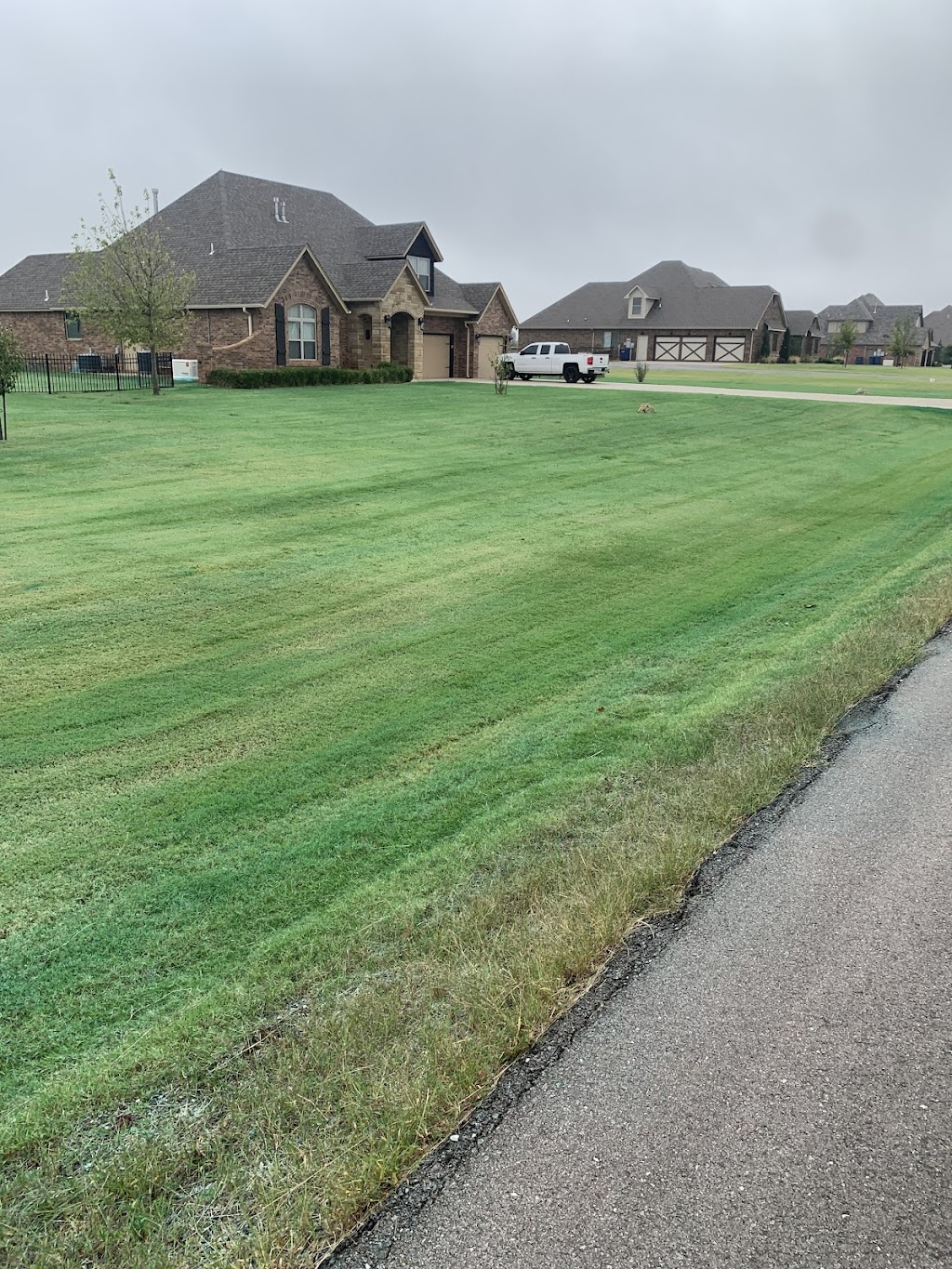 Sykes Turf Management Weed Control And Fertilization | 121 E Tutt St, Howe, TX 75459, USA | Phone: (405) 921-5783