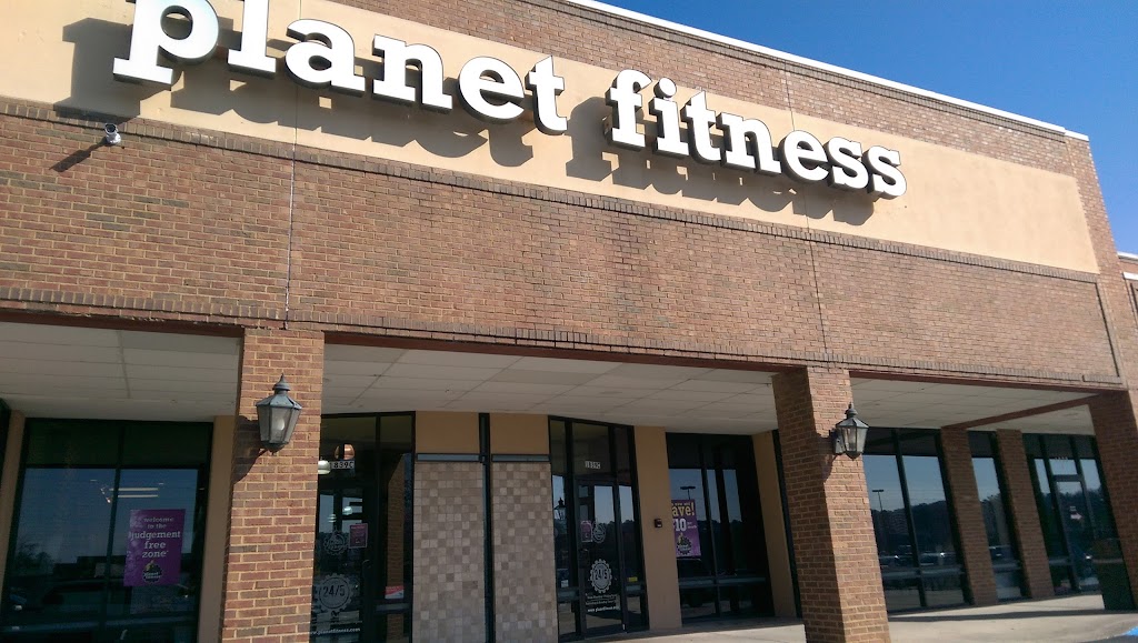 Planet Fitness | 1839 Montgomery Hwy #40, Hoover, AL 35244, USA | Phone: (205) 444-2282