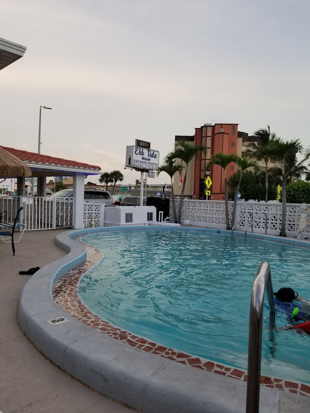 Ebb Tide Motel | 11903 Gulf Blvd, Treasure Island, FL 33706, USA | Phone: (727) 360-1733