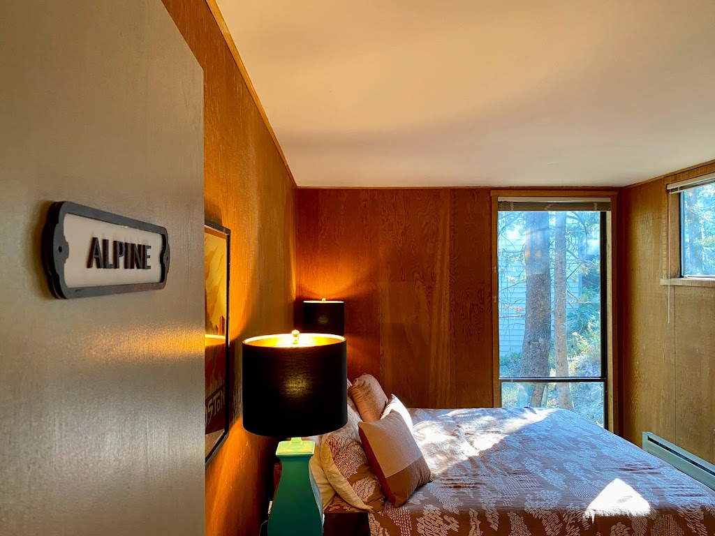 The Alpine Chalet Co. | 1456 Mineral Springs Trail, Alpine Meadows, CA 96146, USA | Phone: (530) 494-6577