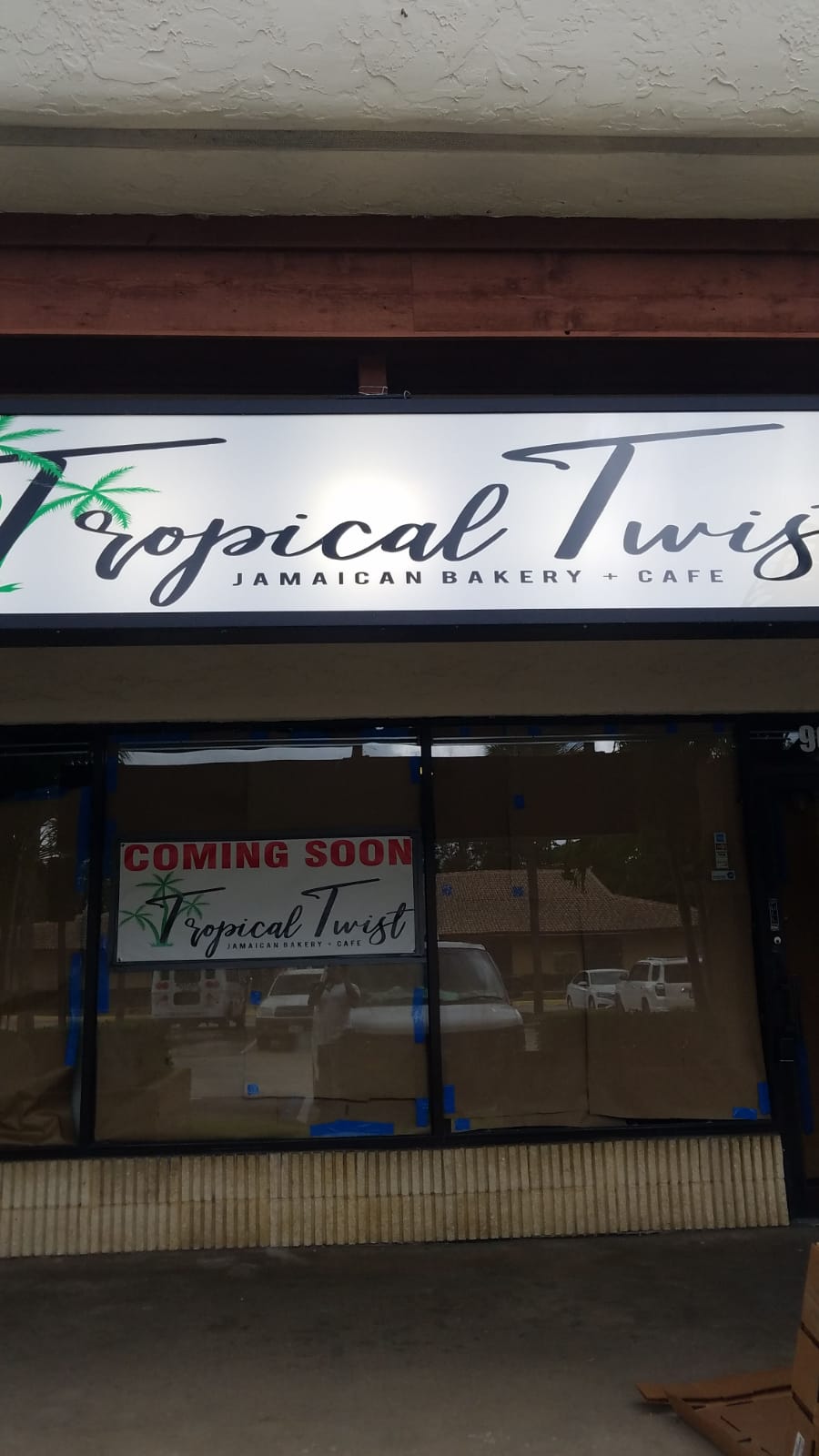 Tropical Twist | 9614 Pines Blvd, Pembroke Pines, FL 33024, USA | Phone: (954) 842-3644