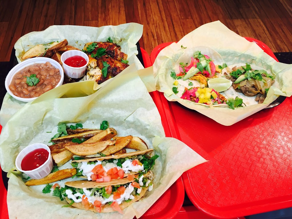 Fireside Chicken and Tacos | 2332 Greencrest Blvd, Rockwall, TX 75087, USA | Phone: (972) 722-7003