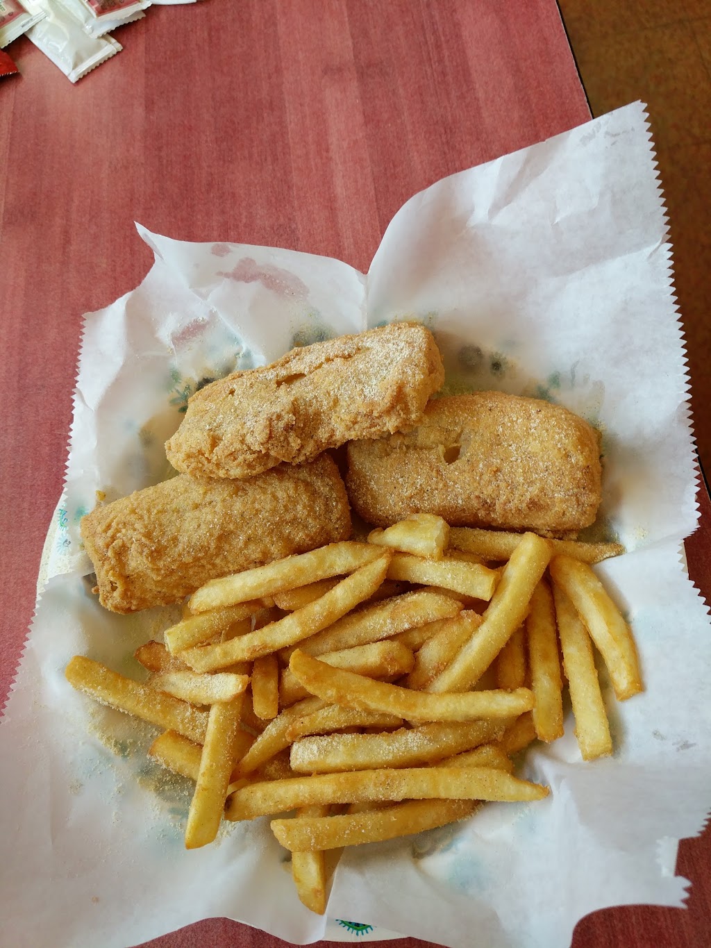 Pop’s Fish & Chicken | 925 S Belt W, Belleville, IL 62220, USA | Phone: (618) 235-3000