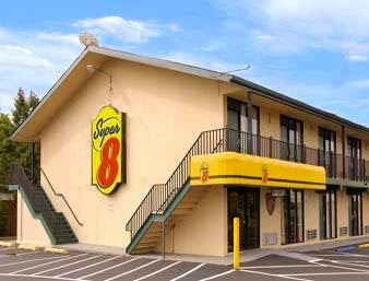 Super 8 Raritan NJ | 119 US-206, Raritan, NJ 08869, USA | Phone: (800) 536-0519