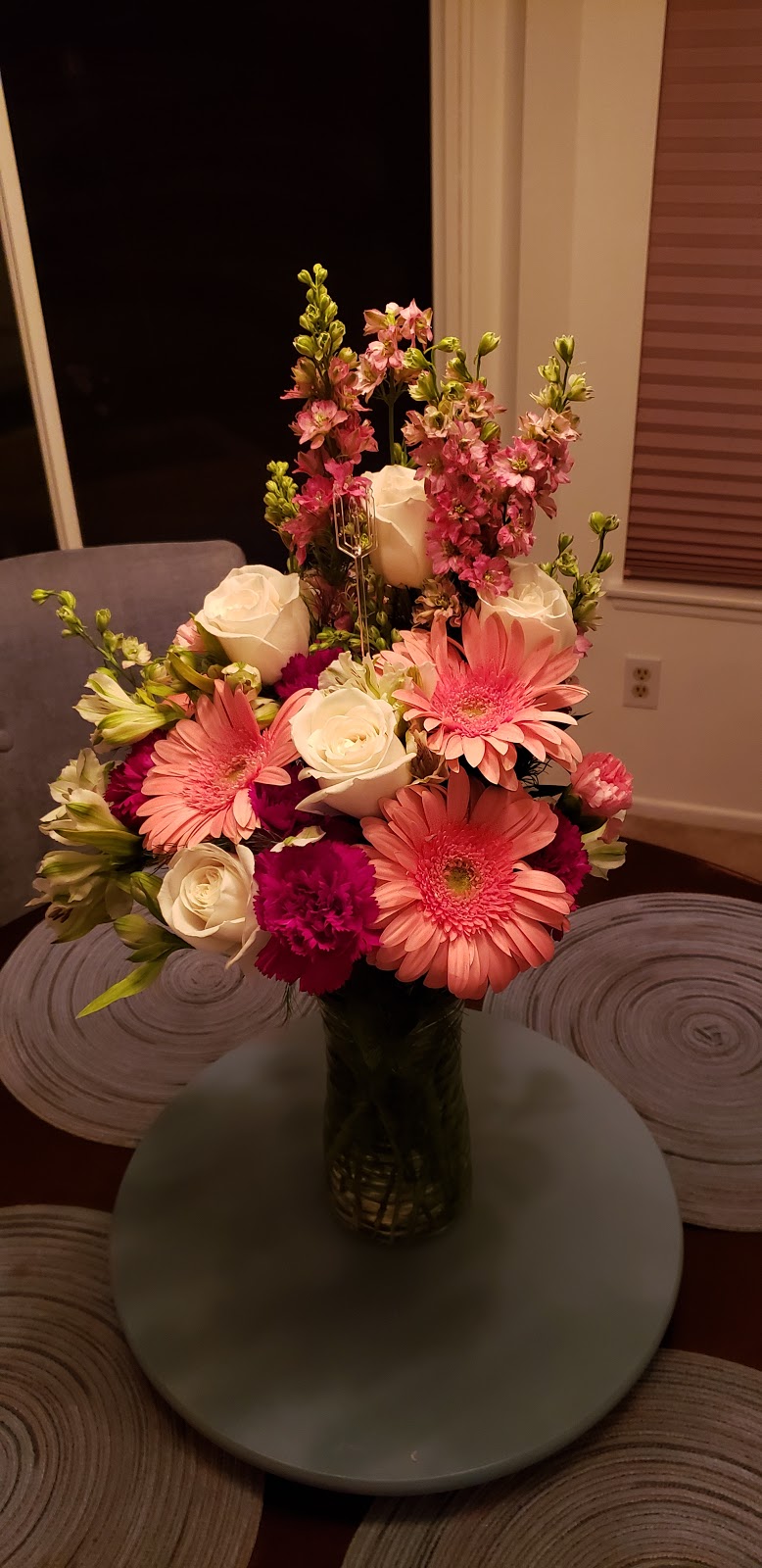 Leslies Flowers | 15427 Chatsworth St, Mission Hills, CA 91345, USA | Phone: (818) 895-0588