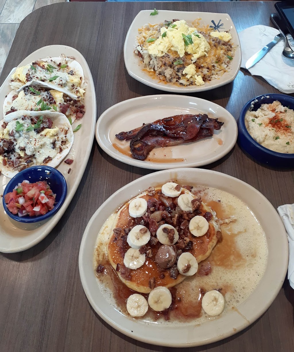Snooze, an A.M. Eatery | 2150 W 7th St Suite 108, Fort Worth, TX 76107, USA | Phone: (682) 350-9970