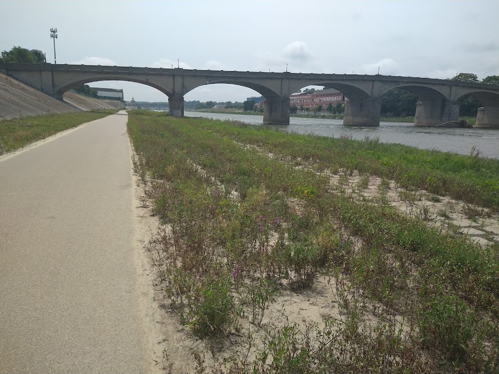 Great Miami River Bike Path Trail Head at Waterworks Park | 5133 Groh Ln, Fairfield, OH 45014, USA | Phone: (513) 867-5348