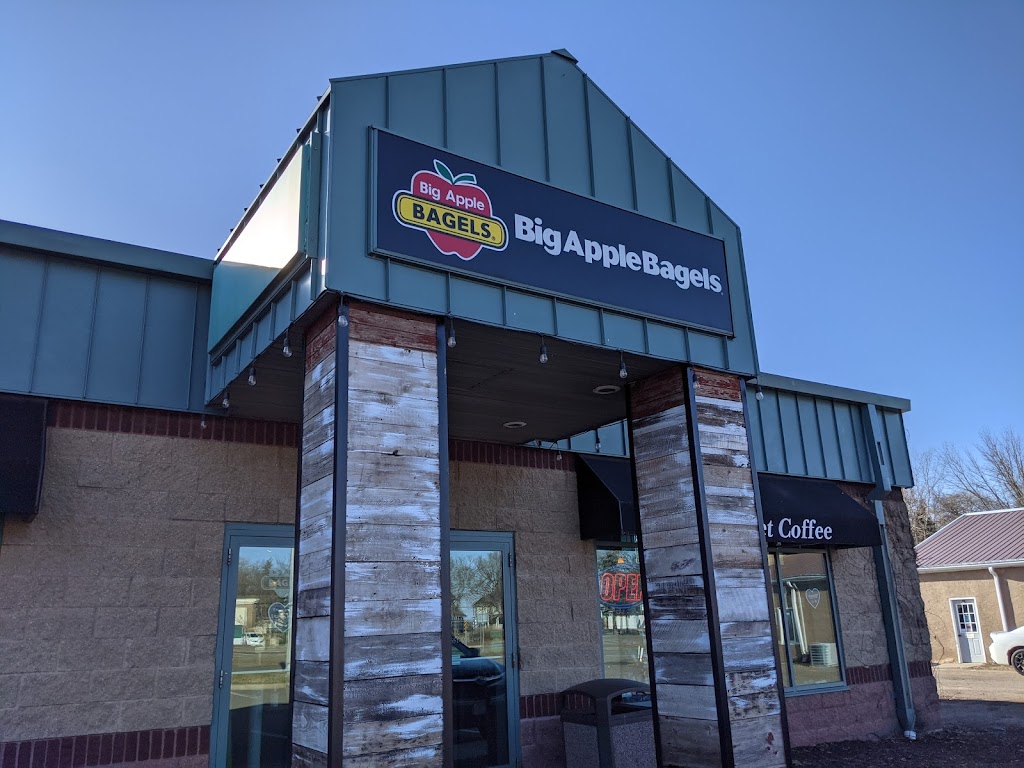 Big Apple Bagels | 508 Lake St S, Forest Lake, MN 55025, USA | Phone: (651) 464-4997