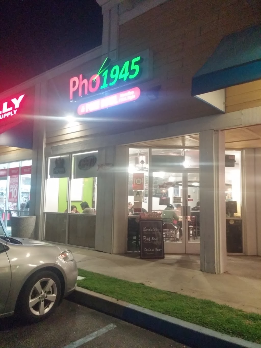 Pho 1945 | 1945 Pacific Coast Hwy, Lomita, CA 90717, USA | Phone: (424) 263-5989