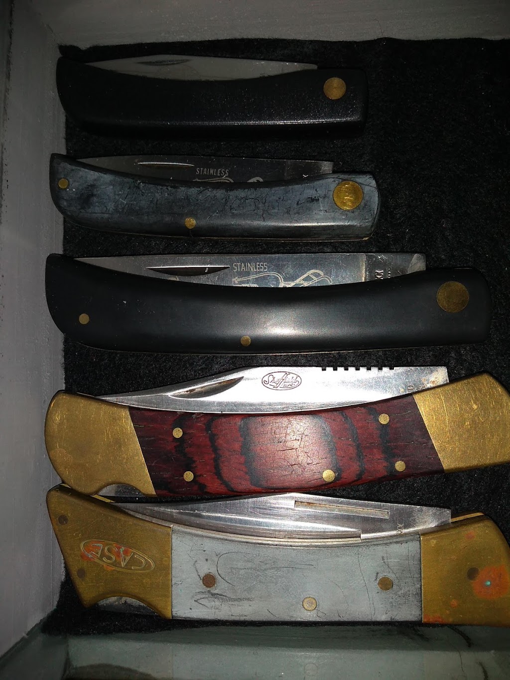 Thomas Gregorys Vintage Knives & More. | 4628 Ringer Rd, St. Louis, MO 63129, USA | Phone: (314) 971-6641