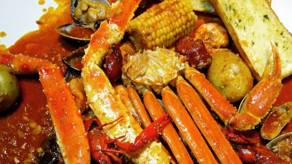 Stinkin Crawfish of West Covina | 2518 E Workman Ave, West Covina, CA 91791, USA | Phone: (626) 339-9873