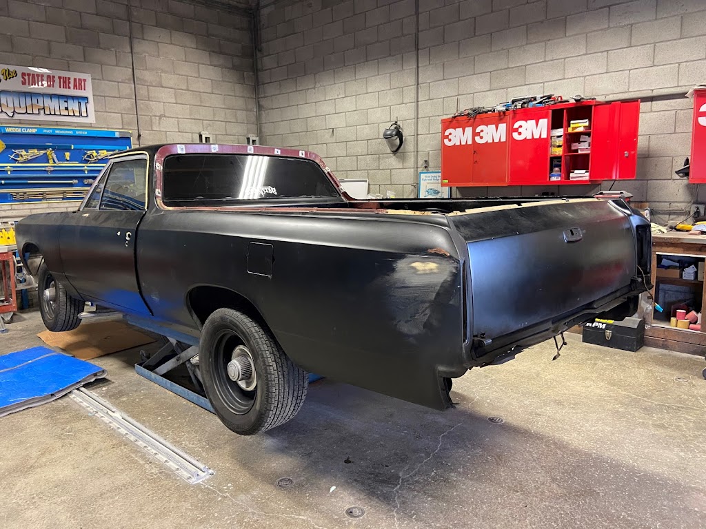 Ginos Auto Body | 334 Purissima St, Half Moon Bay, CA 94019, USA | Phone: (650) 726-3344