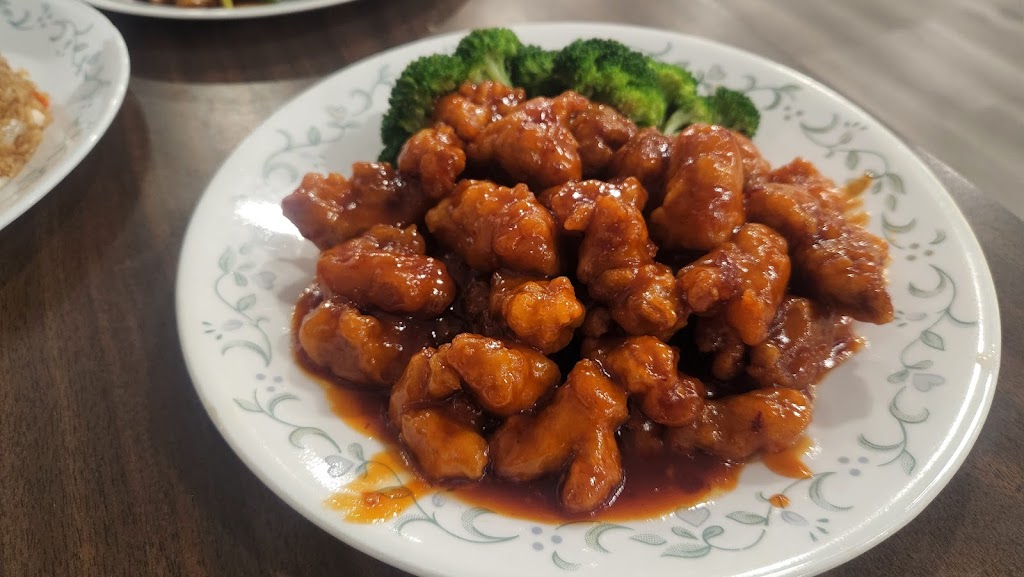 Mings Kitchen | 495 Main St W, Port Colborne, ON L3K 3W3, Canada | Phone: (905) 834-6683