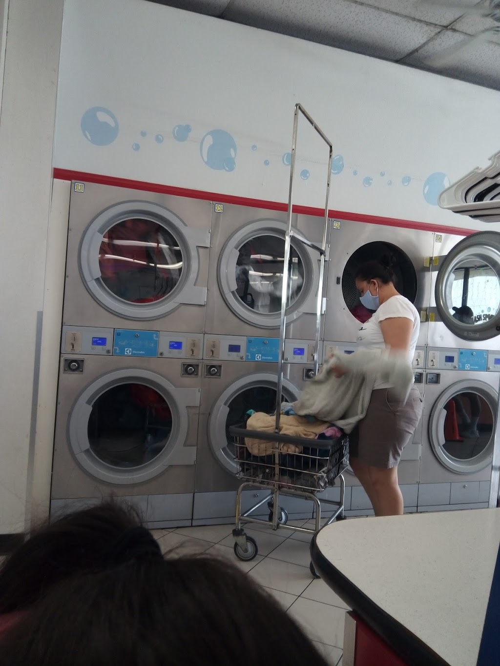 Sea Breeze Laundromat | 1809 W La Palma Ave, Anaheim, CA 92801, USA | Phone: (714) 776-5809