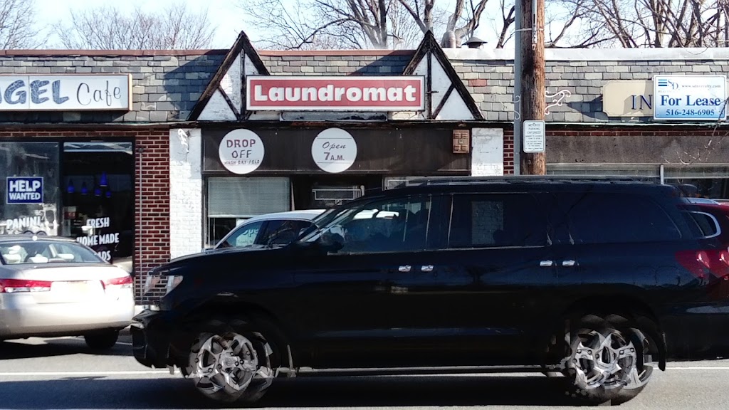 Stewart Manor Laundromat | 90 Covert Ave, Garden City, NY 11530 | Phone: (516) 328-1957