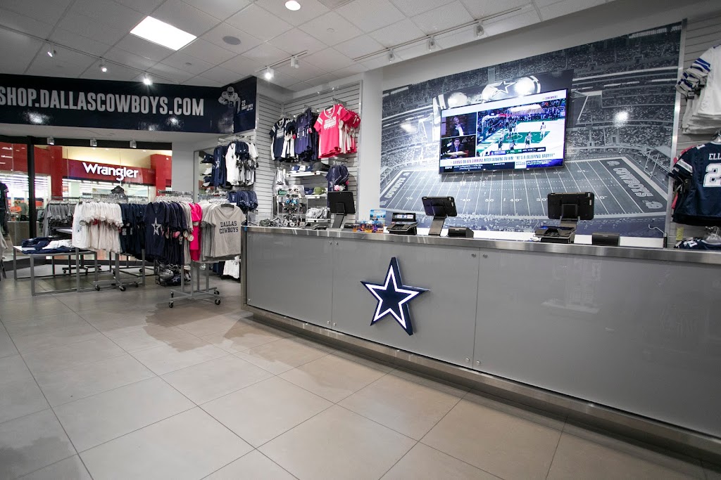 Dallas Cowboys Pro Shop | 3000 Grapevine Mills Pkwy #126, Grapevine, TX 76051, USA | Phone: (972) 785-4512