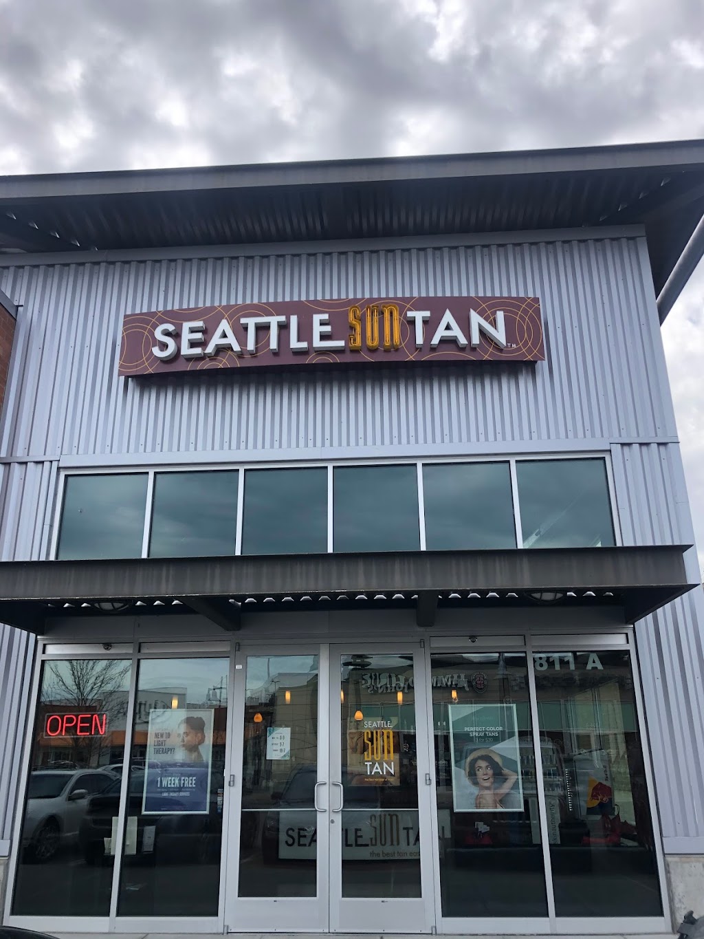 Seattle Sun Tan Renton Landing | 811 N Landing Way Suite A, Renton, WA 98057, USA | Phone: (425) 207-8206