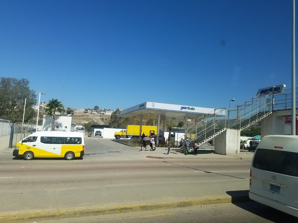 Gas Zeta | Tijuana-Ensenada, Plan Libertador, 22710 Rosarito, B.C., Mexico | Phone: 664 971 7171