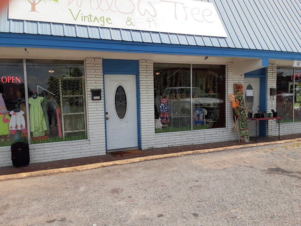 The Willow Tree vintage and thrift | 1033 S Water Ave, Gallatin, TN 37066, United States | Phone: (615) 924-3859