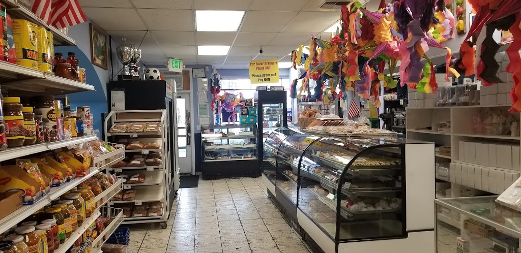 Salvadorean Bakery and Restaurant Inc. | 1719 SW Roxbury St, Seattle, WA 98106, USA | Phone: (206) 762-4064