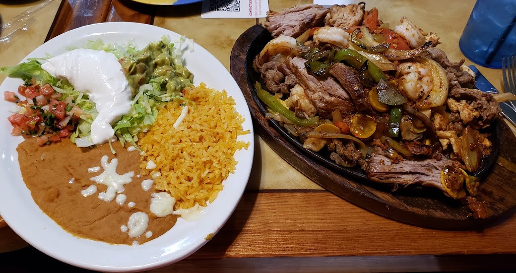 Mi Pueblo Lakeville | 16060 Cedar Ave South, Rosemount, MN 55068, USA | Phone: (952) 683-9235