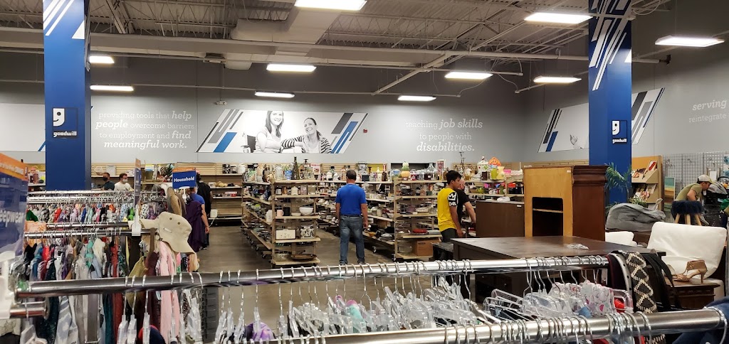 Goodwill - Orange Blossom Trail | 7531 S Orange Blossom Trl, Orlando, FL 32809, USA | Phone: (407) 859-4750