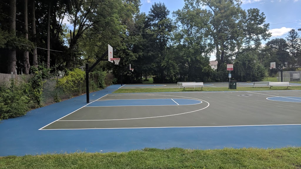 Woodlawn Park Basketball Courts | Albany, NY 12208, USA | Phone: (518) 434-5699