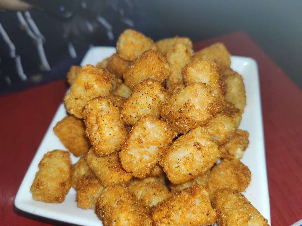 Lions Head Tavern | 995 Amsterdam Ave, New York, NY 10025, USA | Phone: (212) 866-1030