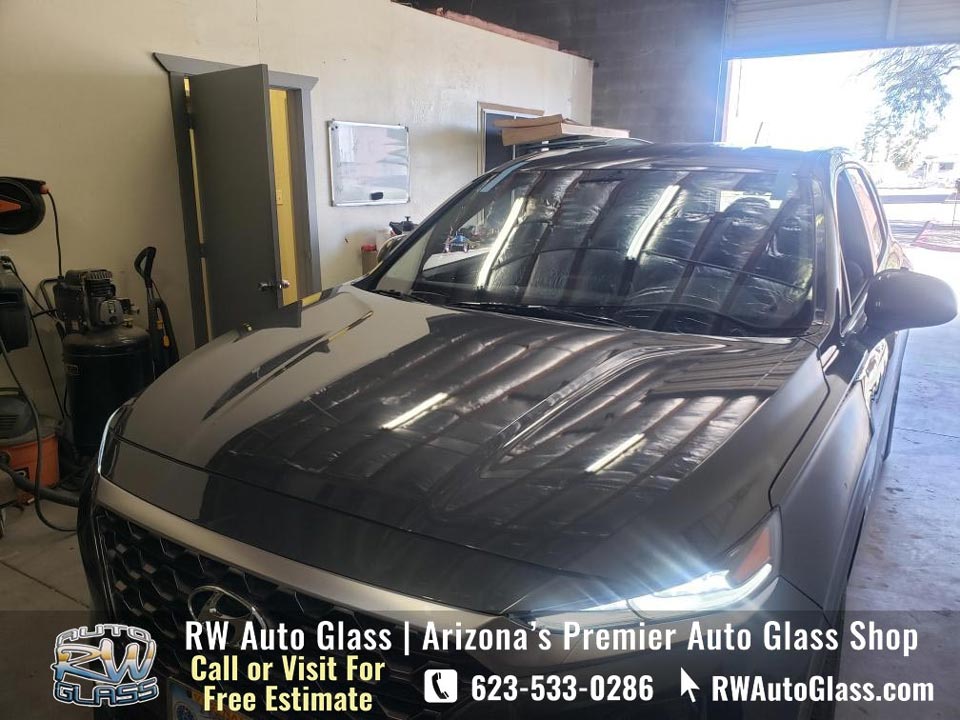 RW Auto Glass | 816 W Gila Bend Hwy #6, Casa Grande, AZ 85122, United States | Phone: (623) 533-0286