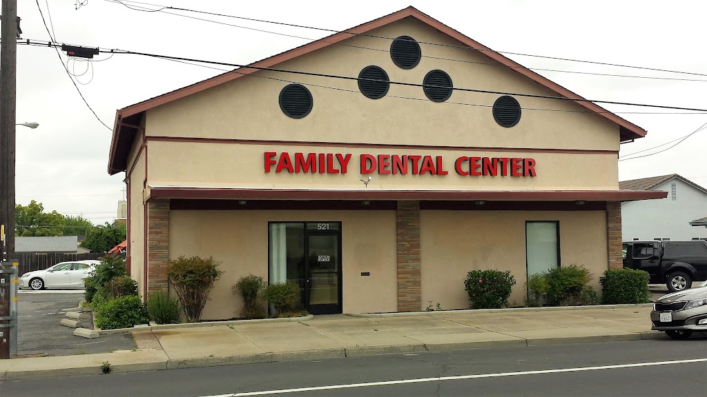 Family Dental Center of Manteca | 521 E Center St, Manteca, CA 95336, USA | Phone: (209) 420-1205