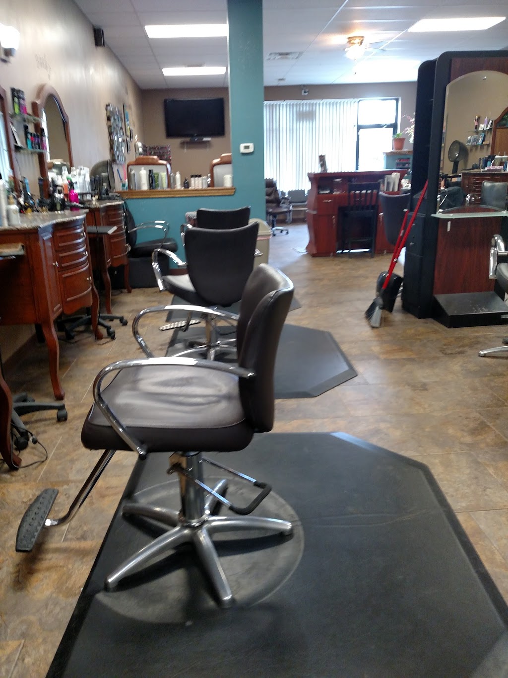 R Beauty Bar | 2241 W Fair Ave, Lancaster, OH 43130 | Phone: (740) 681-5700