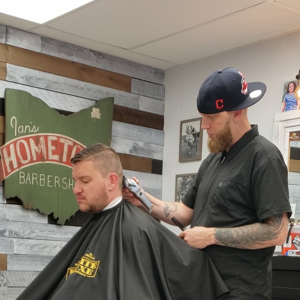 Beez Cutz | 9097 Mentor Ave, Mentor, OH 44060, USA | Phone: (440) 339-8402 Beez Cutz | 9097 Mentor Ave, Mentor, OH 44060, USA | Phone: (440) 339-8402