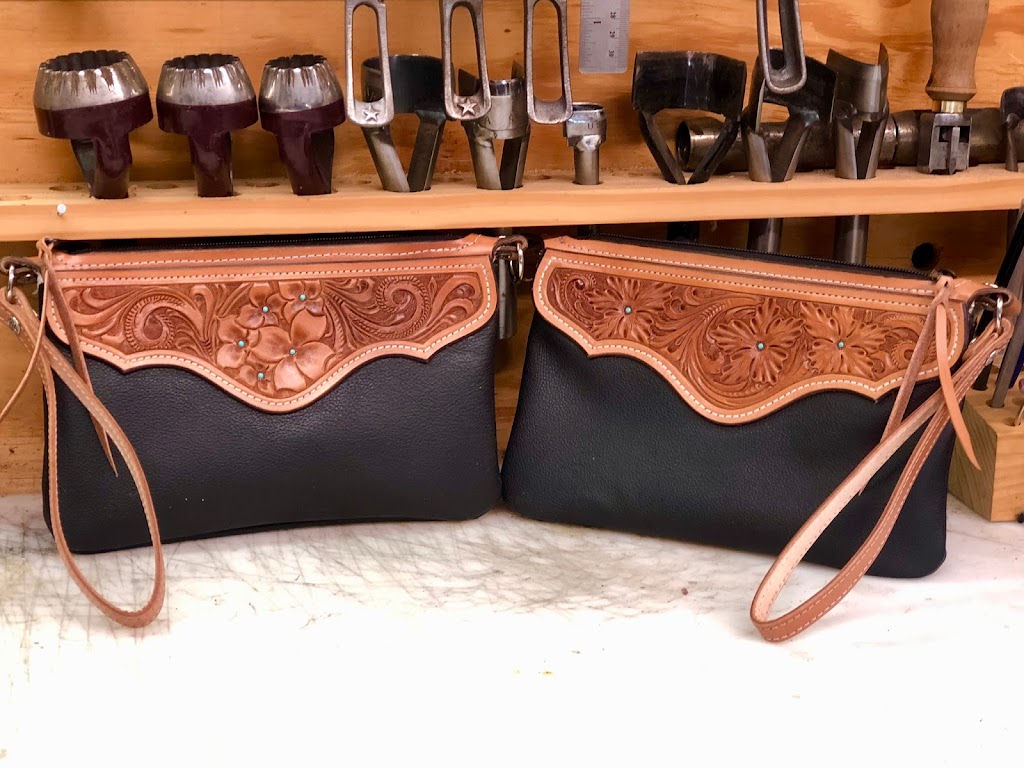 Manning Custom Leather | 3908 Windmill Rd, Joshua, TX 76058, USA | Phone: (817) 755-0884