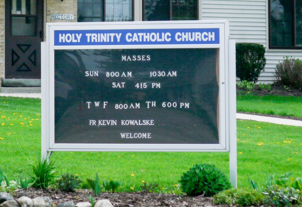 Holy Trinity Catholic Church | 521 Congress Dr, West Bend, WI 53090, USA | Phone: (262) 675-6256