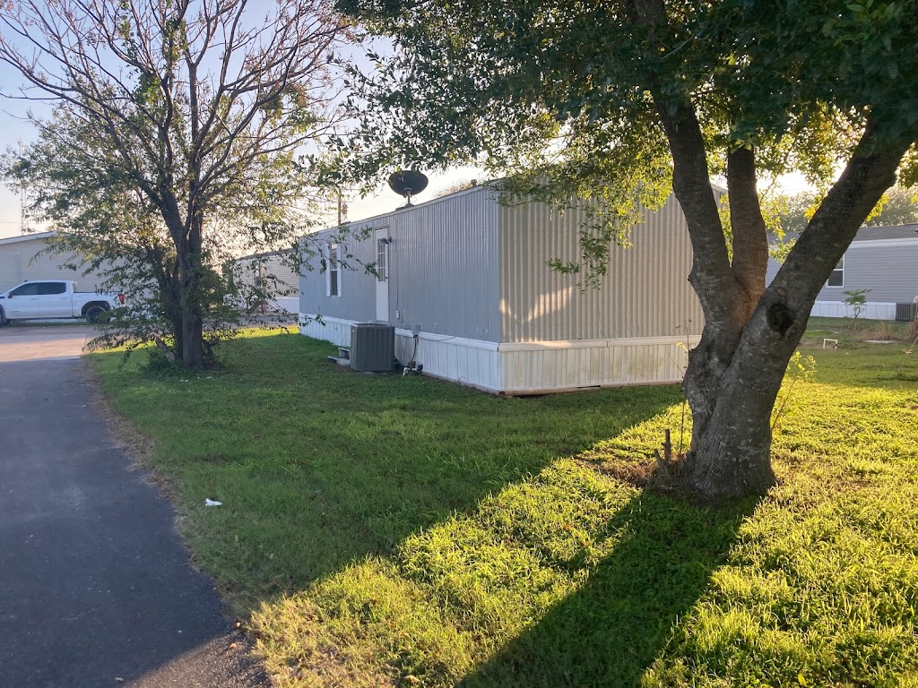 Tuloso Mobile Home Park | 2130 Rand Morgan Rd Lot #29, Corpus Christi, TX 78410, USA | Phone: (361) 208-0864