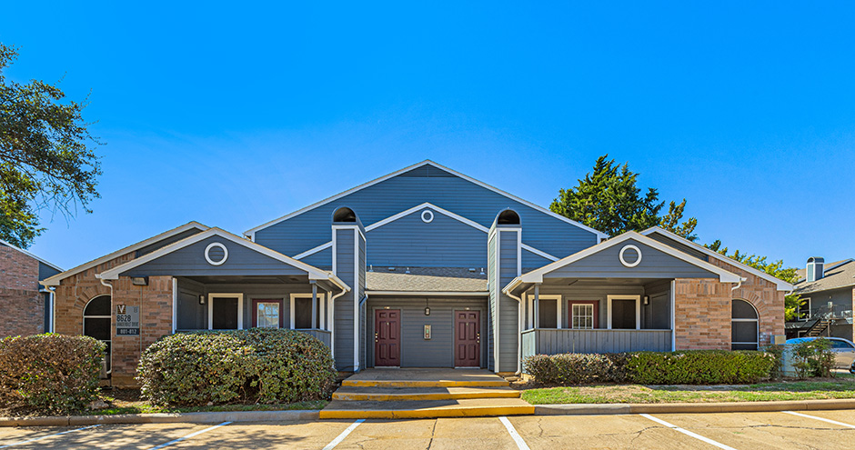 Venue at 8651 Apartments | 8651 Meadowbrook Blvd, Fort Worth, TX 76120, USA | Phone: (817) 761-1747