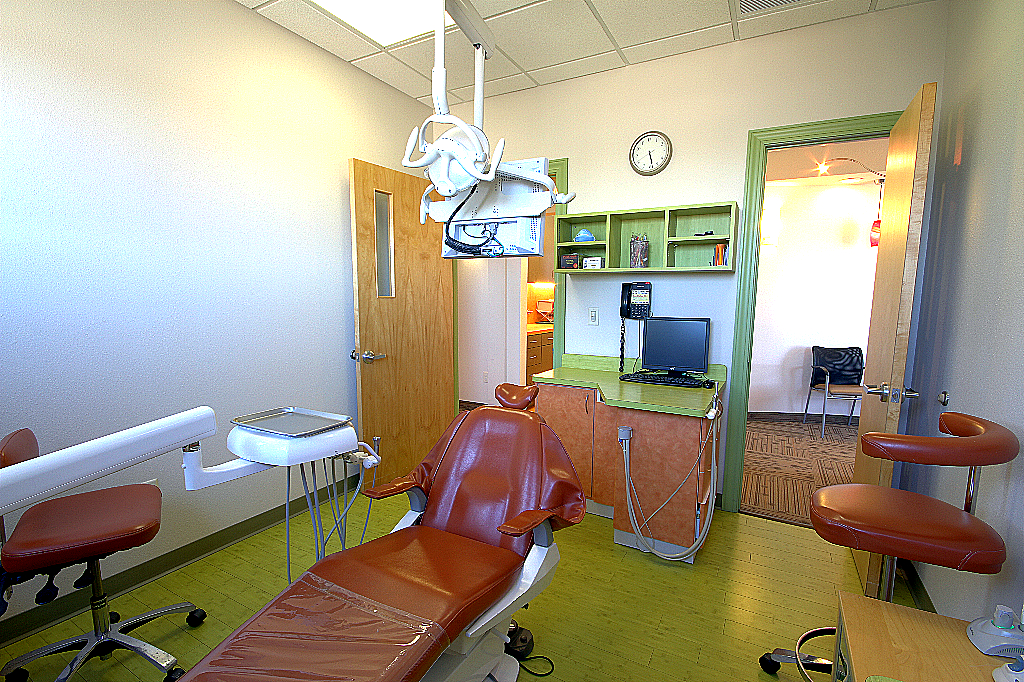 Pediatric Dentistry of Mansfield | 1830 E Broad St #104, Mansfield, TX 76063, USA | Phone: (817) 473-7171