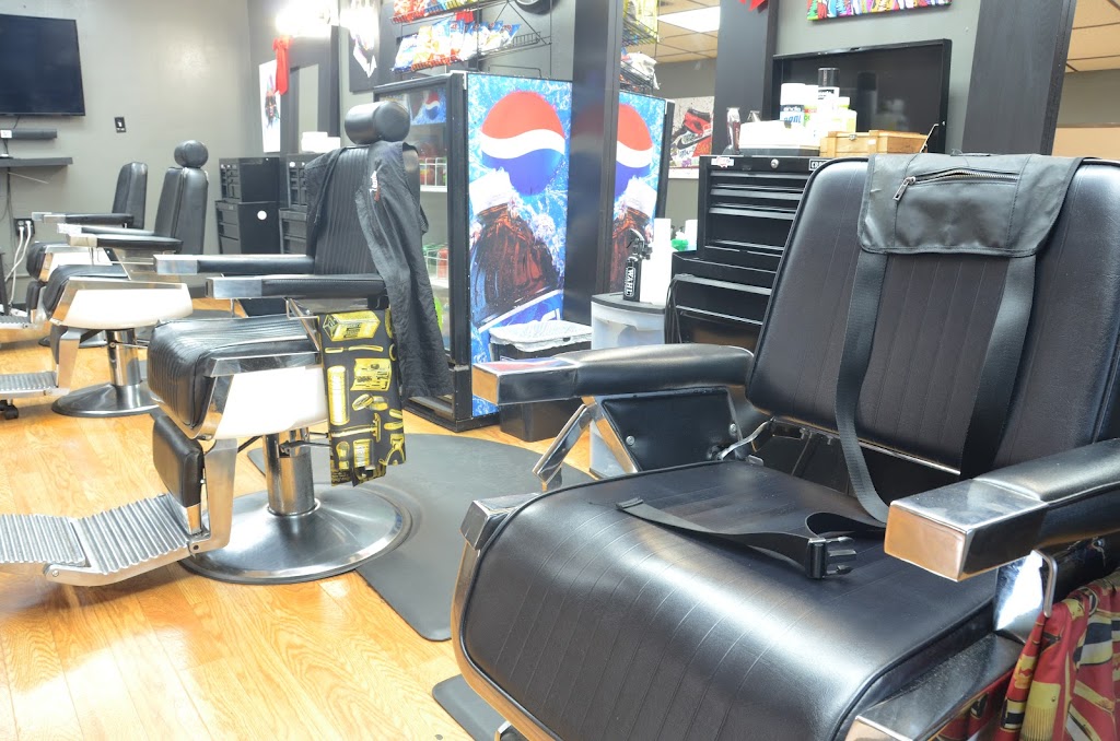 Luxury Looks Barber & Beauty | 10220 Lincoln Trail Ste B, Fairview Heights, IL 62208, USA | Phone: (618) 398-6250