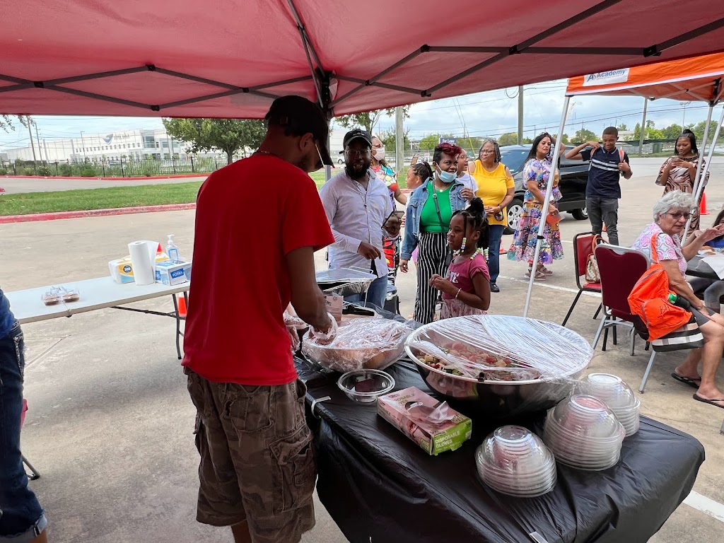 Off The Bone E St Louis style BBQ | 3730 Bridgebluff Ln, Katy, TX 77449 | Phone: (618) 606-0451