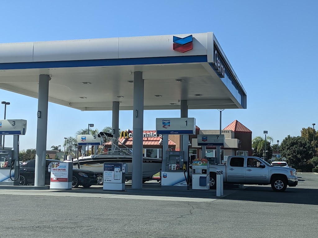 Chevron | 13003 Rosedale Hwy, Bakersfield, CA 93312, USA | Phone: (661) 587-9593