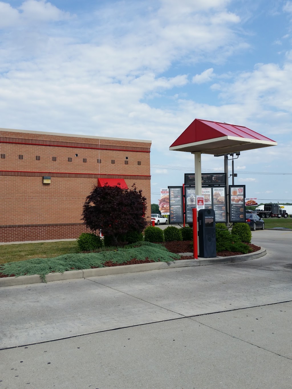 Arbys | 5071 Walnut St S, South Bloomfield, OH 43103, USA | Phone: (740) 983-3843