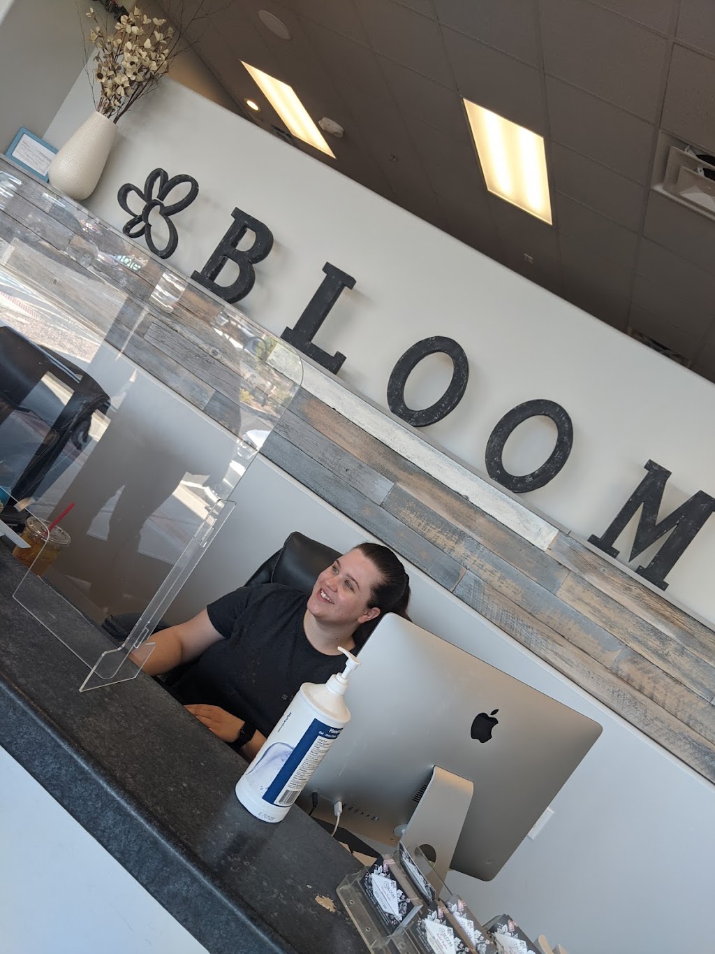 Bloom Salon | 20229 N 67th Ave c2, Glendale, AZ 85308, USA | Phone: (623) 777-1290