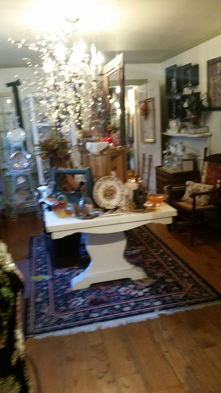 White Rabbit Thrift Boutique At Carroll Hospital | 555 S Center St, Westminster, MD 21157 | Phone: (410) 871-7200